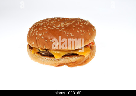 Burger King doppelten Cheeseburger auf weißem Hintergrund Ausschnitt USA. Stockfoto