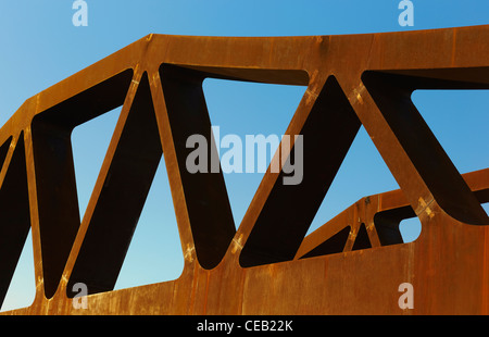 Detail einer Brückenkonstruktion für den AVE-Zug. Madrid. Spanien Stockfoto