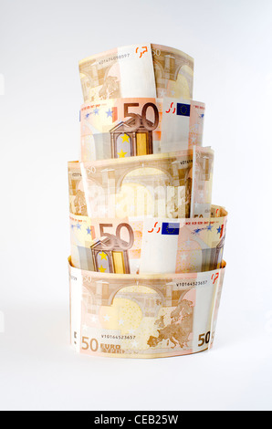 Turm aus der Euro-Währung, die Darstellung der wirtschaftlichen Krise und der Fragilität in der Eurozone im Jahr 2012 Stockfoto