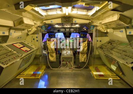 Replik des Flugdecks des Space Shuttle am Johnson Space Center in Houston Stockfoto