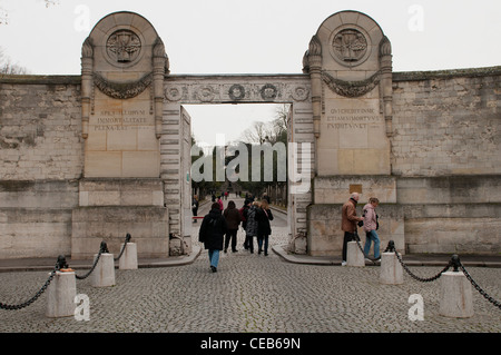 Eingang der Friedhof Père Lachaise in Paris Stockfoto