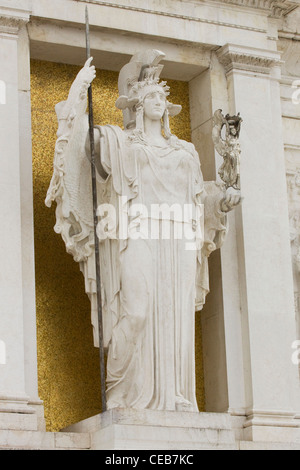 Riesige weiße Marmor-Denkmal Hommage an den ersten König von einer vereinten Italien Victor Emmanuel II Rom Italien Stockfoto