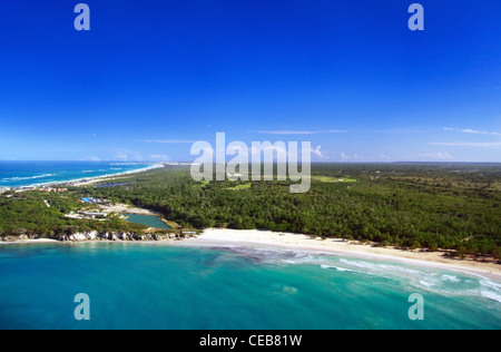 Karibik-Strand von Helikopterblick Stockfoto