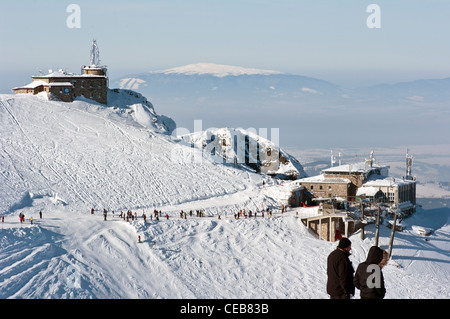 Kasprowy Wierch Seilbahn und Babia Gora. Tatra im Winter. Stockfoto