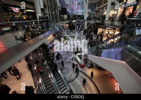 Swarovski Weihnachts Rentier im Toronto Eaton Centre Weihnachtszeit 2011 Stockfoto