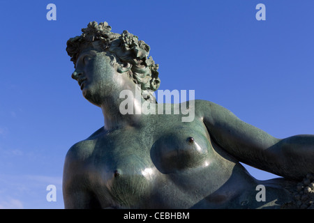 La Saône Statue von Jean-Baptiste Mühle und Balthazar Kellerin auf dem Gelände des Palastes von Versailles, Yvelines, Frankreich Stockfoto