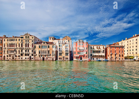 Blick auf den Canal Grande und San Marco Sestiere von Dorsoduro, Venedig, Italien Stockfoto