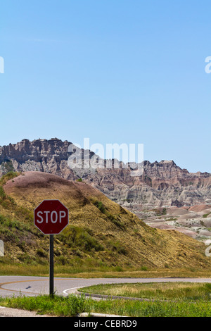 American Badlands Rocky Mountains National Park South Dakota in den USA der Yellow Mounds Mound Mountain überblickt die Landschaft in vertikaler Höhe Stockfoto