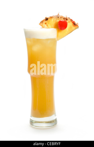 Mai Tai (heller Rum, dunkler Rum, Apricot Brandy, Amareto, triple sec, Lime, Grenadina, Ananassaft) Stockfoto