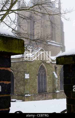 St. Marys Church in Hinckley im Schnee Stockfoto