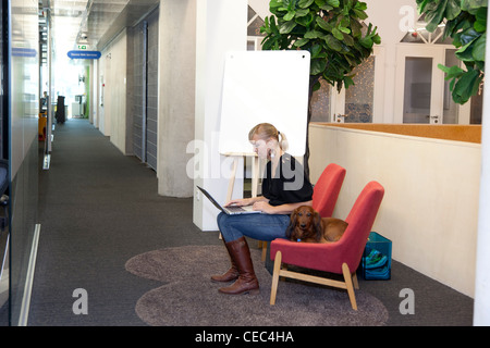 Heidy Heinpalu, Office Manager bei Skype Worldwide Headquarters, Tallinn, Estland Stockfoto