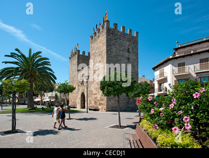 Tor der Stadt Wände Alcudia alte Stadt Mallorca Balearen Spanien Stockfoto