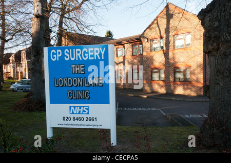 Melden Sie sich für eine allgemeine Praxis Ärzte Chirurgie im Bereich der South London Healthcare Trust. Stockfoto