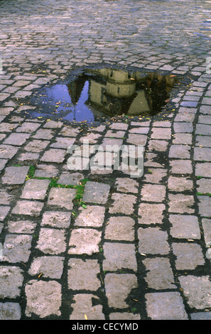 Reflexion über ein Paddel im Burgviertel Buda Budapest Ungarn bauen Stockfoto