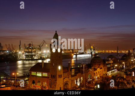 Kreuzfahrtschiff Queen Mary II, Renovierungen, Trockendock Elbe 17, Blohm und Voss, St. Pauli, Hamburg, Hamburg, Deutschland, Europa Stockfoto