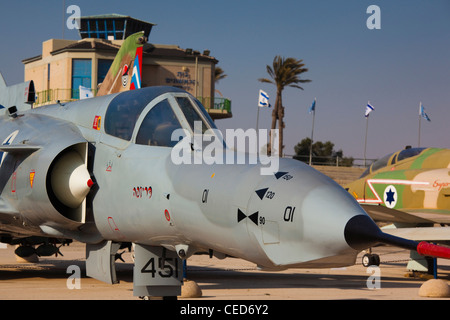 Israel, The Negev werden-er Sheva, Israeli Air Force Museum, Hatzerim Israeli Air Force base, israelische gebaut Kfir Kämpfer Stockfoto