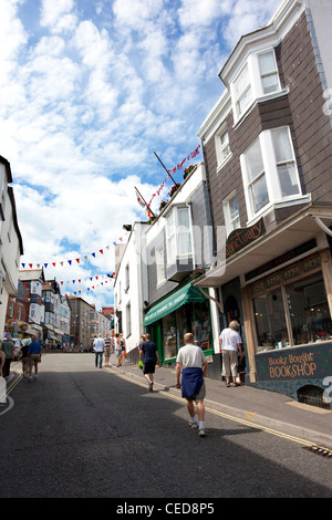 Die Cobb Gate Fish Bar und im Rock Point Inn bei Lyme Regis, Dorset, England. Stockfoto