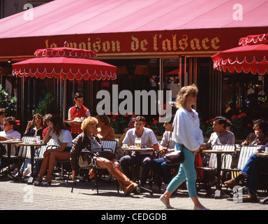 La Maison de L'Alsace Restaurant, Avenue des Champs-Élysées, Paris, Île-de-France, Frankreich Stockfoto