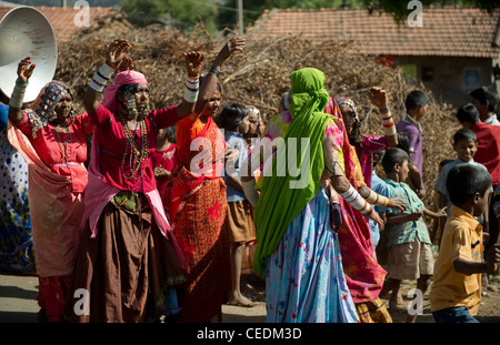 Ethnische Kostüm und Lebensstil des Stammes Lambani von Indien Stockfoto