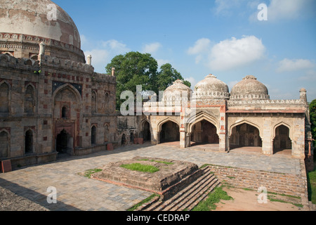 Indien, Delhi, Lodhi Gärten, Bada Gumbad Grab und Moschee Stockfoto