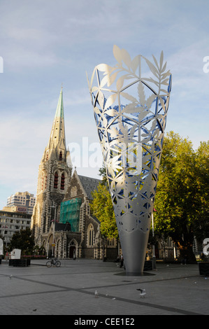 Der symbolische "Kelch" Cathedral Square und Christ Church Cathedral in Christchurch, Neuseeland. Stockfoto