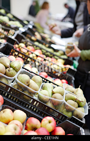 Obst stall Richmond Farmers market Stockfoto