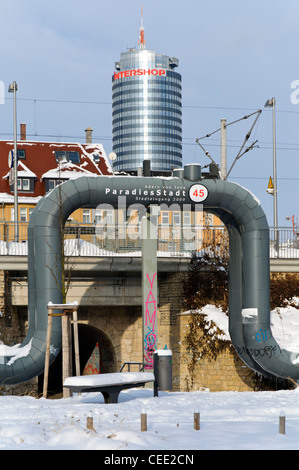 Fernwärme Rohr vor Jentower, Jena, Thüringen, Deutschland, Europa Stockfoto