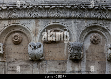 Königslutter am Elm, Stiftskirche (Kaiserdom), Hauptapsis, Jagdfries, Hund Und Hase Stockfoto