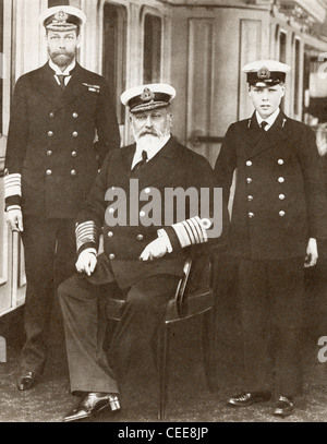 Von links, Prince Of Wales, später König George V, König Edward VII., sitzend, und Prinz Edward, später Edward VIII. Stockfoto