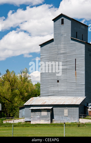 Metall einseitig Getreidesilo im nördlichen Montana. Stockfoto