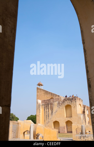 Jantar Mantar, ein astronomischer Beobachtungsort (UNESCO-Weltkulturerbe), Jaipur, Rajasthan, Indien Stockfoto