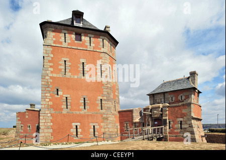 Die Festung Tour Vauban im Hafen von Camaret-Sur-Mer, Finistère, Bretagne, Frankreich Stockfoto