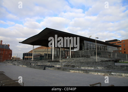 Cardiff Bay senedd Stockfoto