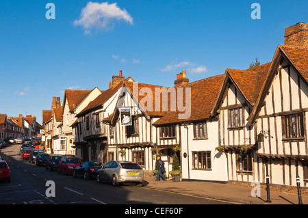 Die Swan Hotel und High Street in Lavenham, Suffolk, England, Großbritannien, Uk Stockfoto