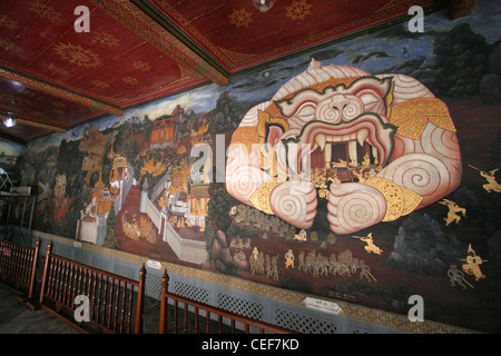 Wandgemälde der Ramakien in einem Kloster (Tempel des Smaragd-Buddha), Wat Phra Kaew, The Grand Palace Bangkok. Thailand. Stockfoto