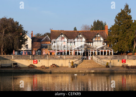 Das Boathouse Pub an der Themse in Wallingford, Oxfordshire, England. Stockfoto