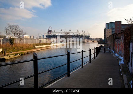 Wasserbus Kanal Route an der Olympiade 2012 in London, um Zuschauer auf der westlichen Seite des Londoner Olympia-Gelände, Hackney Wick, Fähre. Stockfoto