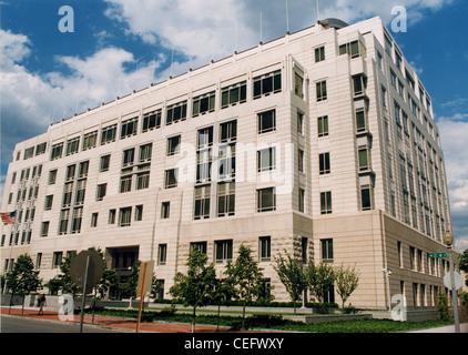 Das FBI Washington Field Office in Washington, D.C. dient als primäres Operationszentrum für das FBI in der Region. Sie ist verantwortlich für die Untersuchung von Bundesverbrechen und die Unterstützung der nationalen Sicherheitsbemühungen in der Region. Stockfoto