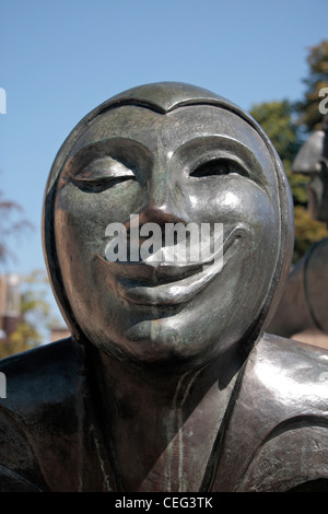 Detail der "Saltimbanques" (Jongleur) von Benedicte Weis in das Hotel du Théâtre (Theaterplatz) in Luxemburg, Luxemburg. Stockfoto