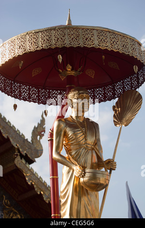 Gold Buddha Statue im Wat Phra Singh Tempel Chiang Mai Thailand Stockfoto