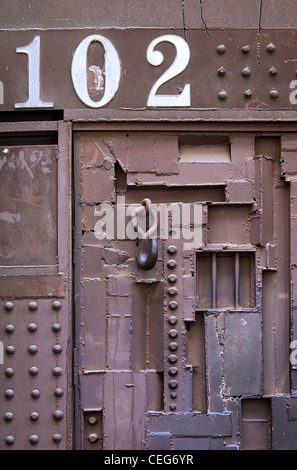 Eine künstlerische Stahltür in Soho, New York City Stockfoto