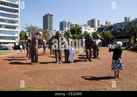 'A-Labyrinth-Ing Lachen' Statuen von Yue Minjun in Vancourver, Britisch-Kolumbien, Kanada Stockfoto