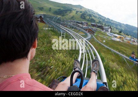Alpine-Coaster Sommerrodelbahn. Les Saisies Familiendorf Resort. Savoie. Frankreich Stockfoto
