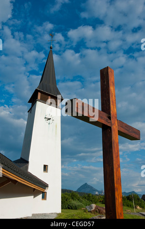 Notre Dame de Haute Lumière Kapelle, Les Saisies Resort, Savoie, Frankreich. Stockfoto