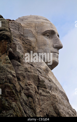 Mount Rushmore im Black Hills South Dakota im USA National Memorial Park Felsskulptur des US-Präsidenten George Washington Niemand vertikale Hochauflösung Stockfoto