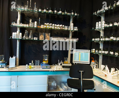 Paris, Frankreich, Französische Parfümindustrie, auf der Ausstellung im Forschungslabor (Büro des Kulturministers), Parfumeur, Pariser Wissenschaft Stockfoto