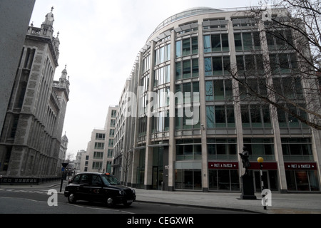 Ein Blick auf das Brötchen Gebäude in der Stadt London England UK KATHY DEWITT Stockfoto