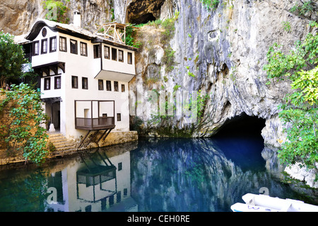 Quelle des Flusses Buna in Blagaj, in der Nähe von Mostar Stockfoto