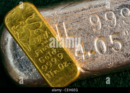 Gold und Silber Barren (Ingots) Stockfoto