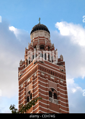 London Chatedrale mit roten Ziegelsteinen Stockfoto